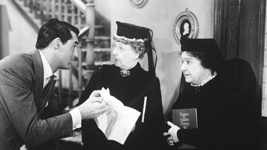 Arsenic and Old Lace (1944) – The Movie Screen Scene